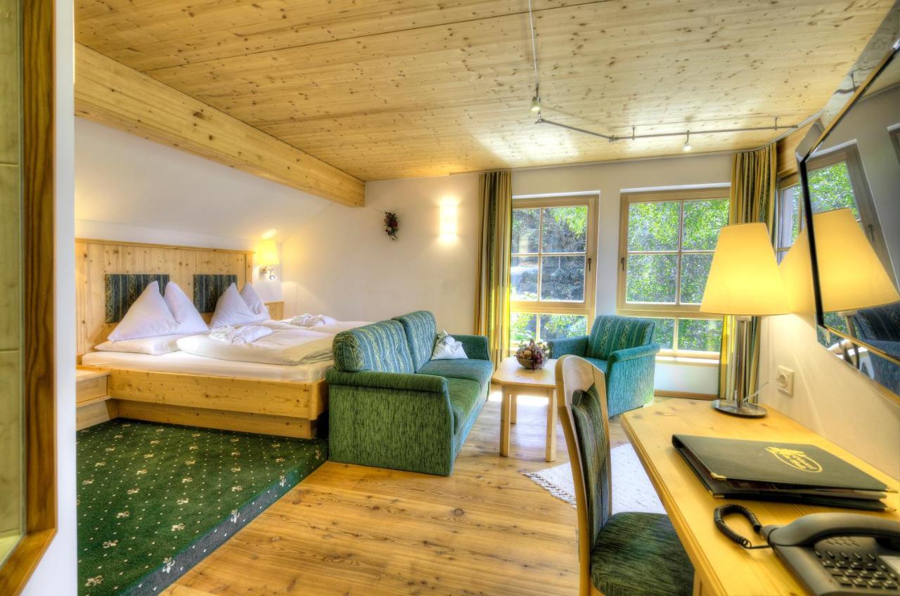 Hotel Haeuserl Im Wald Mariapfarr Luaran gambar