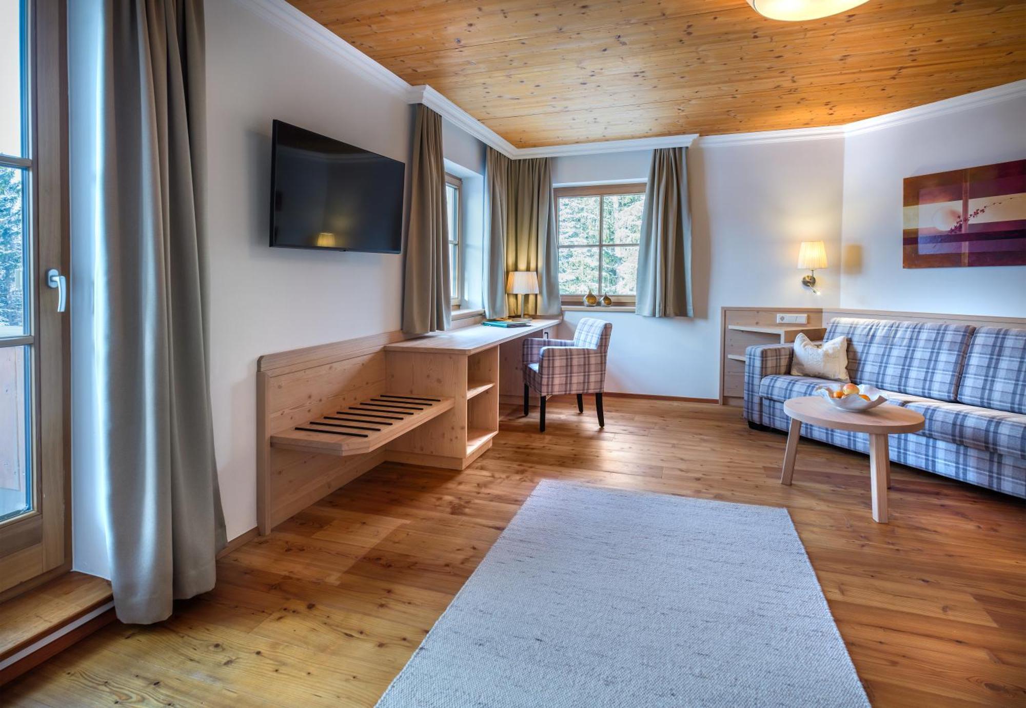 Hotel Haeuserl Im Wald Mariapfarr Luaran gambar