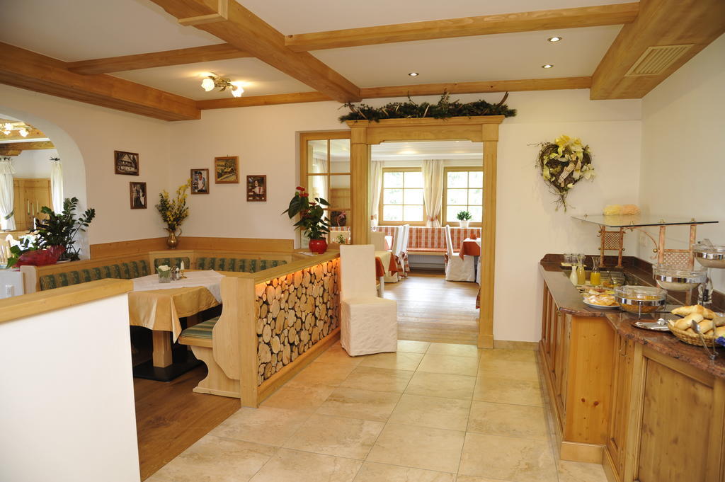 Hotel Haeuserl Im Wald Mariapfarr Luaran gambar